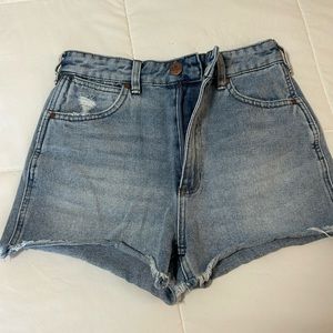 Wrangler x billabong shorts